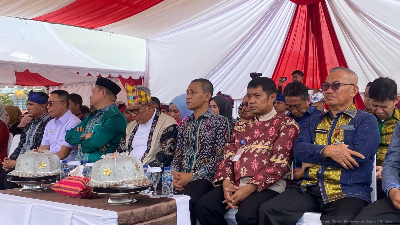 Sultra Tenun Karnaval 2024 Ajang Promosi Budaya Dan Kekayaan Bumi Anoa